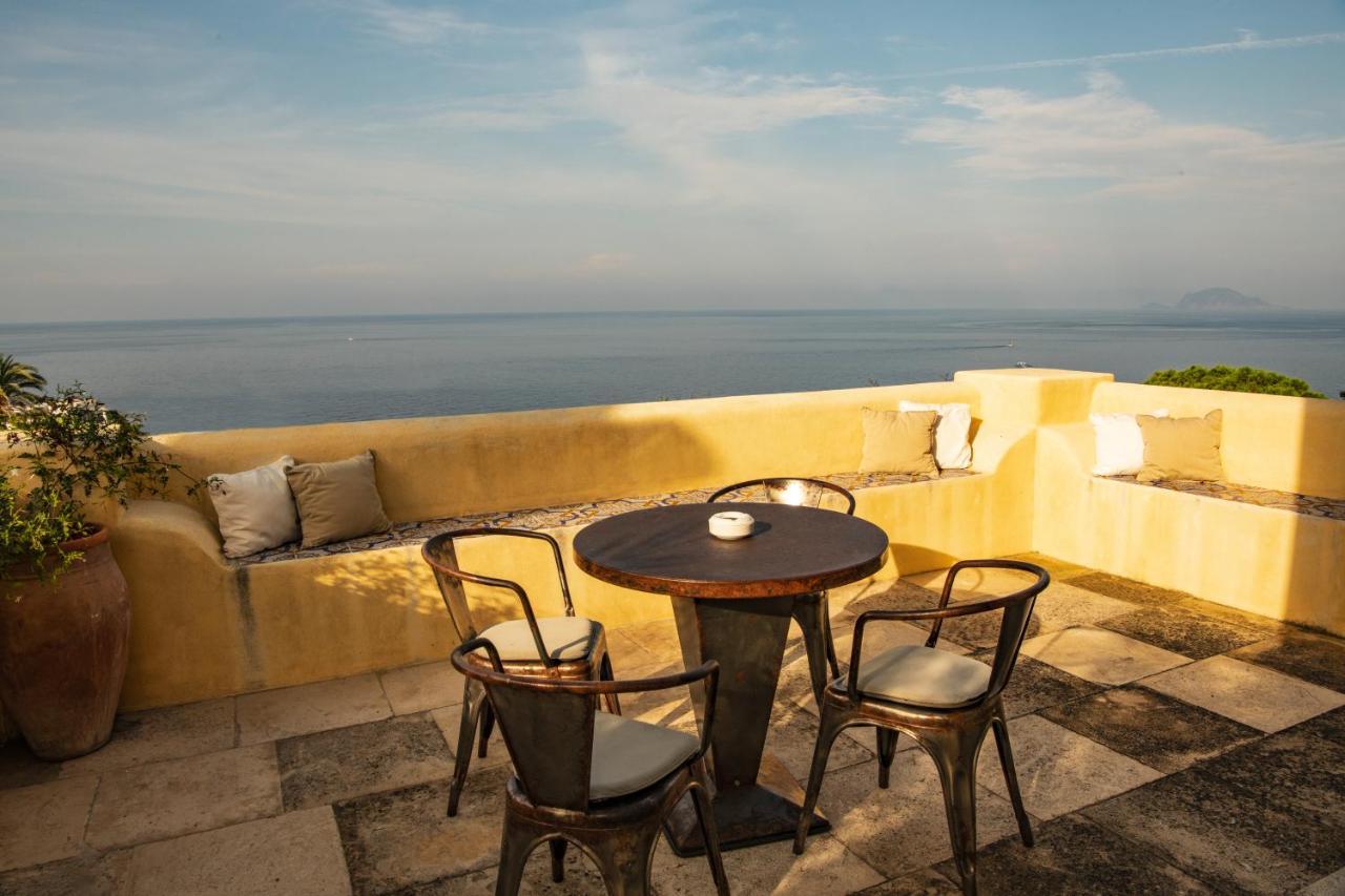 Hotel Signum Малфа Екстериор снимка
