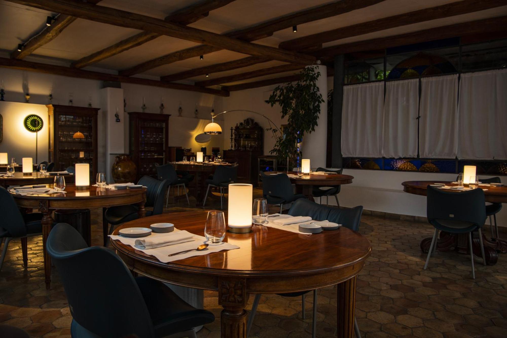 Hotel Signum Малфа Екстериор снимка